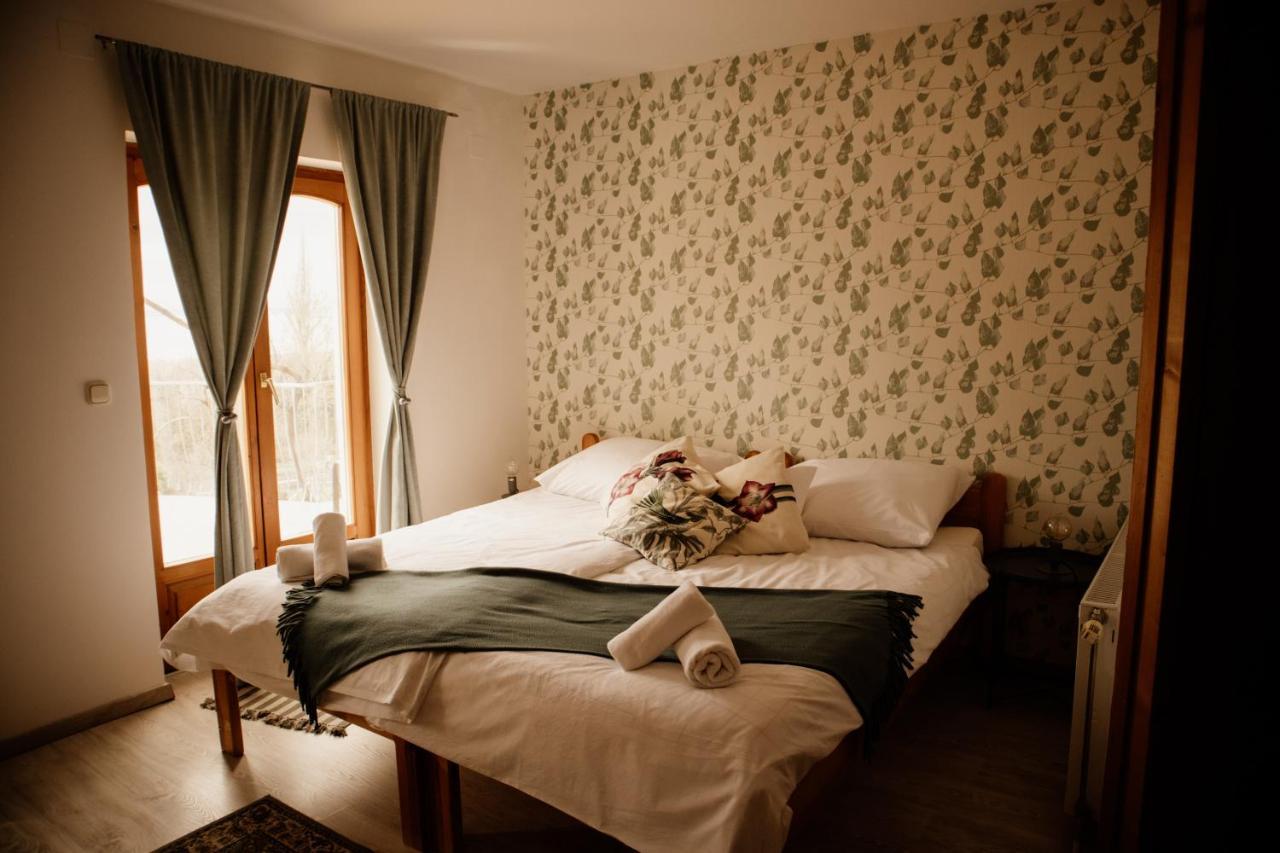 Sipos Borhaz Es Vendeghaz Hotel Badacsonyors Exterior photo