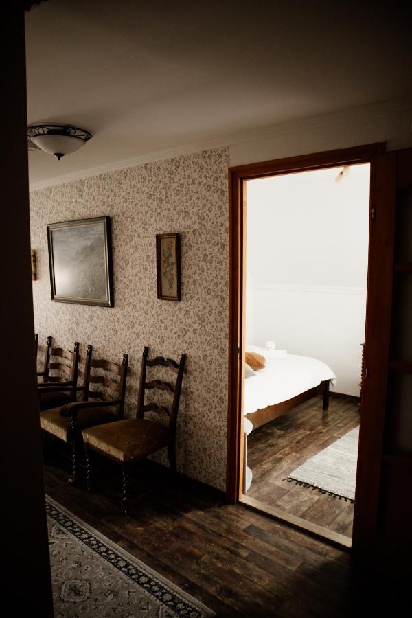 Sipos Borhaz Es Vendeghaz Hotel Badacsonyors Exterior photo
